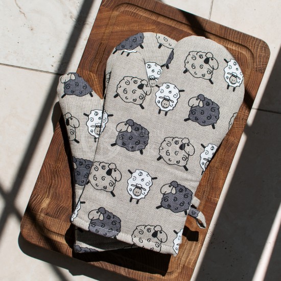 Colourful half-linen oven mitt "Sheep"